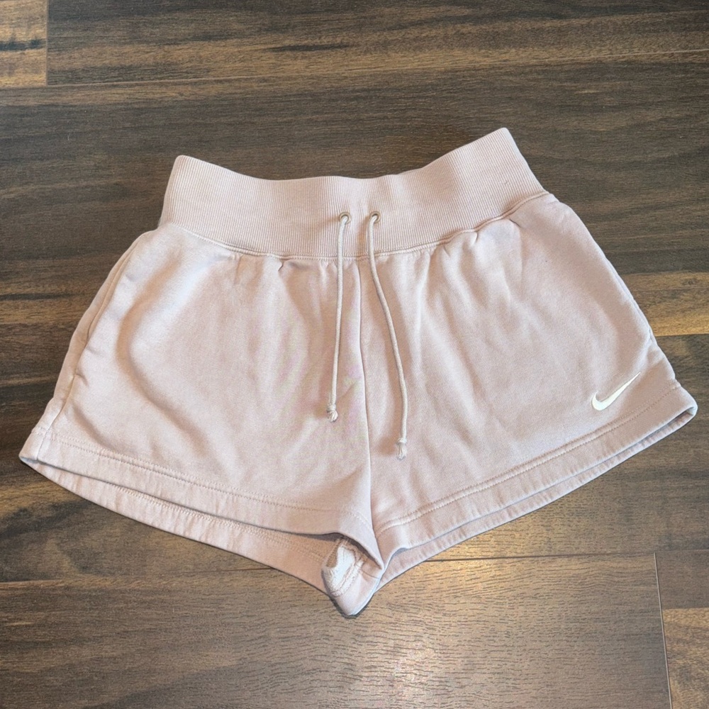 Nike Women’s Mauve Shorts